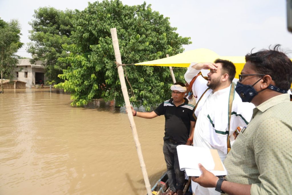 तेजस्वी यादव का मोबाइल नंबर चाहिए 